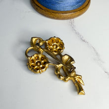 Load image into Gallery viewer, Vintage Rhinestone Floral Brooch Pin