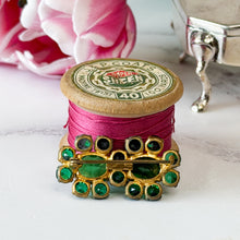 Load image into Gallery viewer, Vintage Green Glass Cluster Brooch