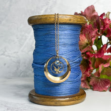 Load image into Gallery viewer, Edwardian 9ct Gold Aquamarine &amp; Pearl Pendant Necklace
