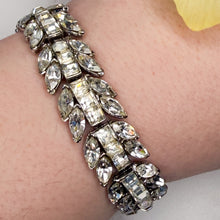 Load image into Gallery viewer, Vintage Rhinestone Crystal Costume Jewellery Bracelet
