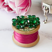 Load image into Gallery viewer, Vintage Green Glass Cluster Brooch
