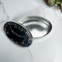 Load image into Gallery viewer, Oval Silver Plated Decorative Box
